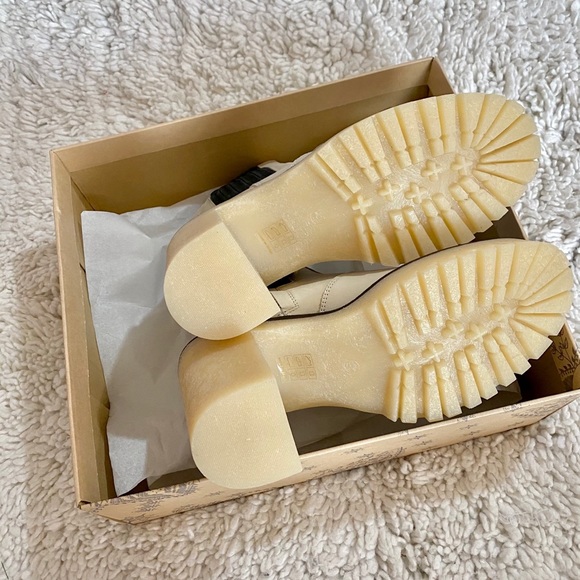 ⛔️SOLD⛔️Free People James Chelsea Boot - Picture 7 of 10